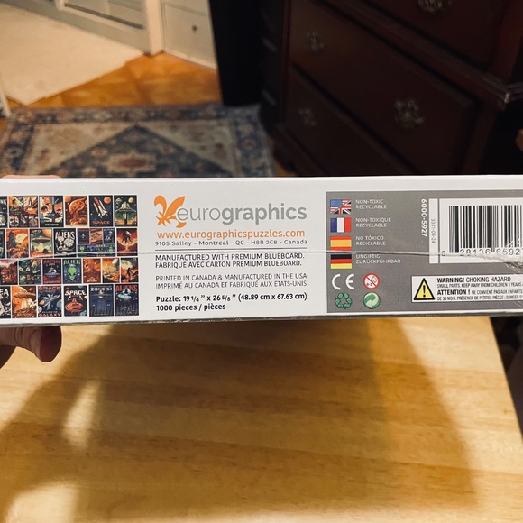 Eurographics 1000 Piece Puzzle Vintage Alien Posters 19 1/4" X 26 5/8" Sealed - Picture 2 of 2